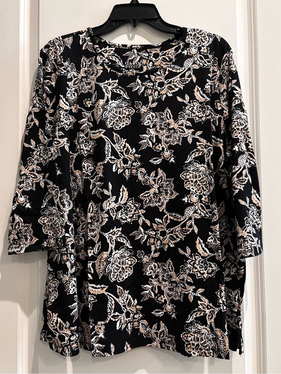 d&co Tops - d&co Beach Black Floral Tunic Top Women’s XL 3/4 Sleeve Stretch New